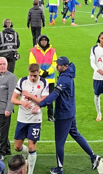 Și-au ignorat antrenorul     FOTO  Cum a reacționat Thomas Frank după ce fundașii lui Tottenham   au refuzat să-l salute