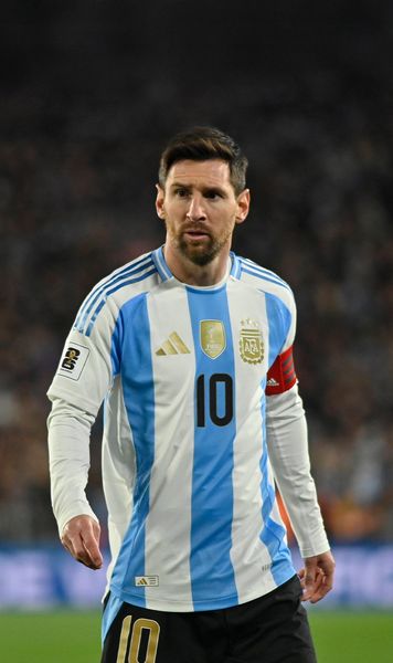 Messi îi costă o avere  Angola ar plăti o sumă uriașă pentru   amicalul contestat cu Argentina:  „Mii de oameni suferă de foame”