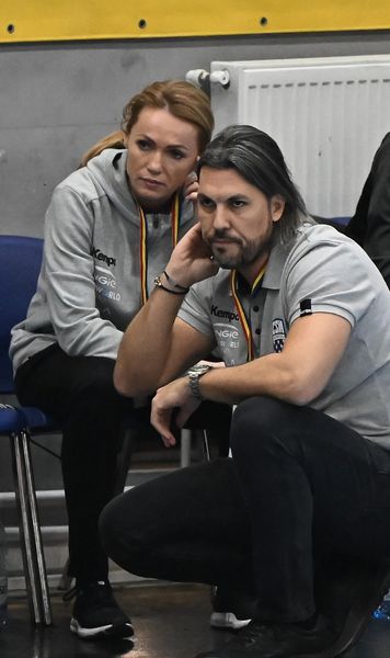 Cutremur la CSM București!   Antrenorul Adi Vasile   a fost demis  după eșecul #4 din Liga Campionilor » Un alt nume mare pleacă alături de el