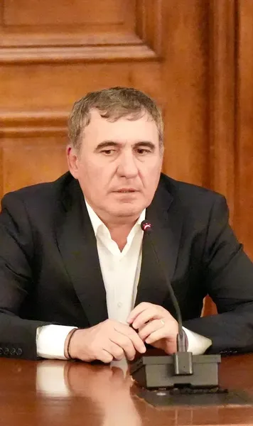 „Mereu în inima mea, nea Imi”    Gică Hagi,  mesaj emoționant după dispariția lui Emeric Ienei, fostul său antrenor