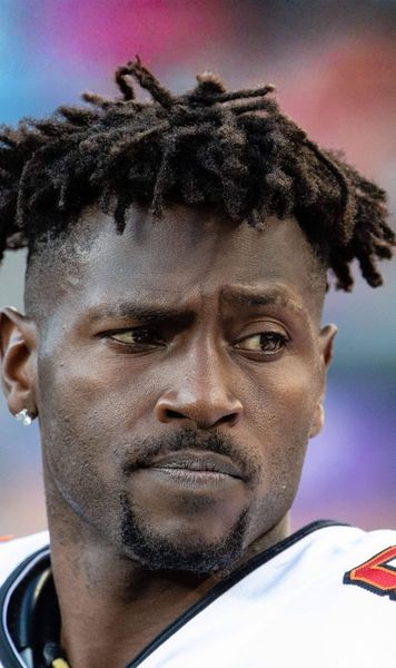 Arestat în Dubai și extrădat   Fostul star din NFL este acuzat de   tentativă de omor  » Ce s-a întâmplat și cât timp riscă să stea după gratii