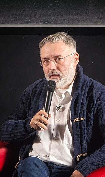 „Eram bătute până eram învinețite”  Mărturii cutremurătoare despre violența în sport, la   „România în Direct”,  după articolele GOLAZO.ro