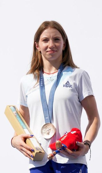 O zi din viața Anei Barbosu    VIDEO.  Campioana europeană le arată fanilor ce face la   faimoasa universitate Stanford din SUA