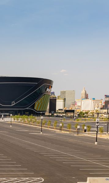 Prețurile au luat-o razna  Un loc de parcare la CM 2026 va fi   mai scump  decât un bilet la meci!