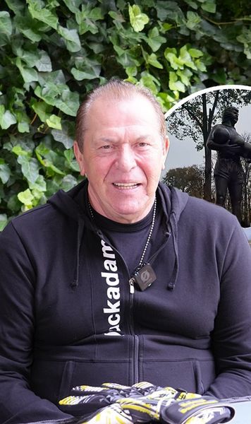 CSA Steaua, absentă   Primarul din Semlac, lămuriri după ce „militarii”   nu au mers  la dezvelirea statuii lui Duckadam