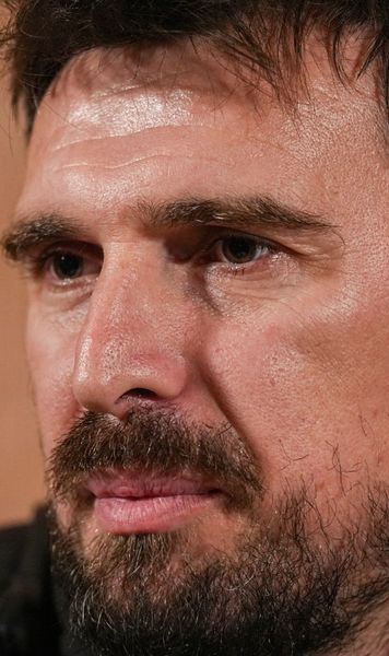 Suferință în vremuri de război  Enes Sipovic, clipe de șoc povestite pentru GOLAZO.ro:   „Cada plină de sânge e ca un tatuaj în creierul meu”