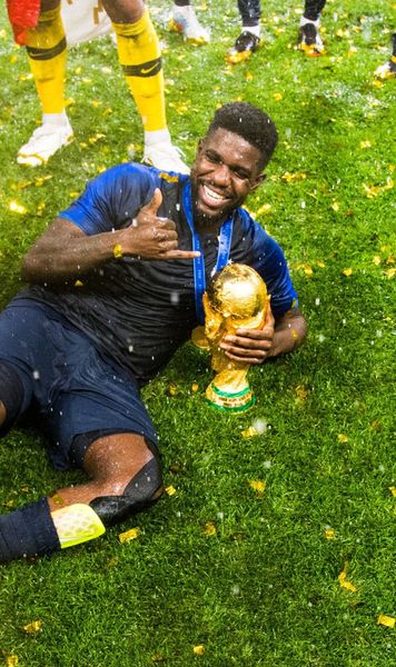 „Am avut episoade de depresie”     Samuel Umtiti  a vorbit despre problemele care i-au pus capăt carierei și neînțelegerile cu staff-ul medical de la Barcelona