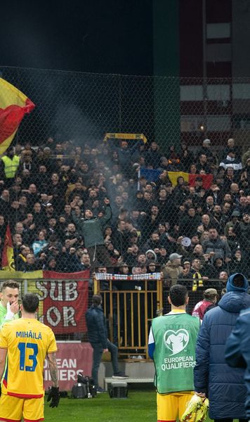 Provocatori  Ce au făcut   ultrașii români  la sfârșitul jocului de la Zenica » Scutierii care-i păzeau au intrat tare în ei