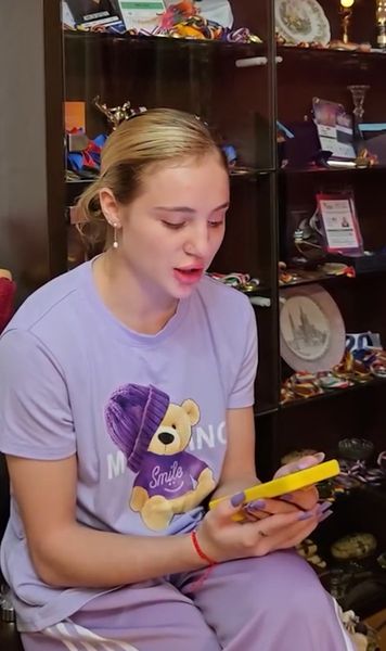 „Campanie coordonată”  Reacția   Cameliei Voinea,  după imaginile publicate de   GOLAZO.ro   + Sabrina a citit de pe telefon că nu a fost abuzată