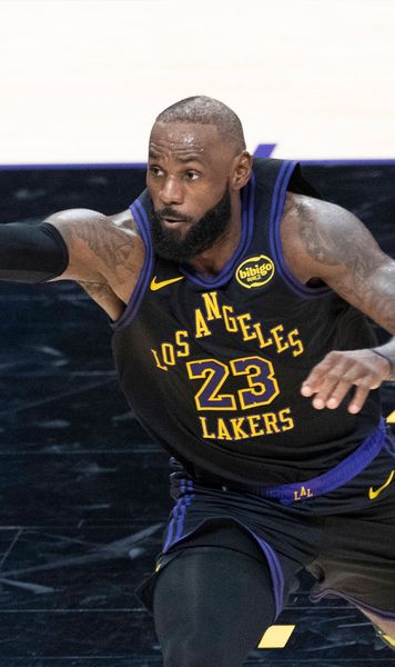 Dansul lui LeBron James    VIDEO:   Starul și-a celebrat întoarcerea în NBA cu o mișcare   devenită rapid virală