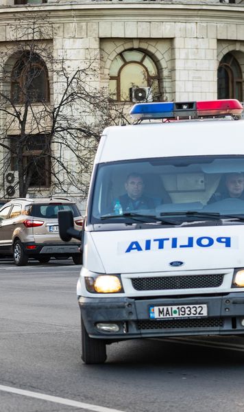 Caz șocant la lupte libere  Un antrenor, suspectat că și-a   agresat sexual și fizic  eleva de 16 ani