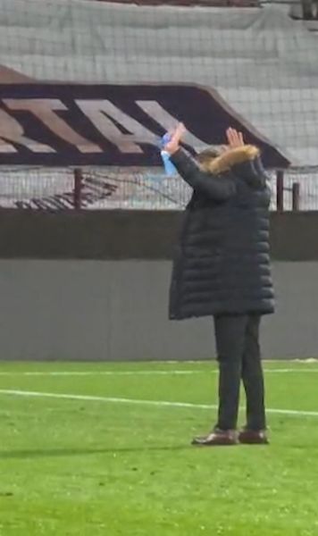 Gestul lui Daniel Pancu    VIDEO.  A deraiat Rapidul, iar apoi   a mers direct  la suporterii giuleșteni + Criză de nervi la marginea terenului