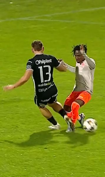 Moment controversat în Liga 1  Metaloglobus,   penalty refuzat  pentru simulare » Verdictul expertului: „Alina Peșu s-a pripit!”