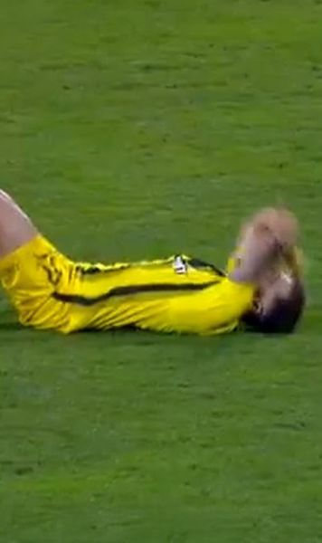 Probleme tot mai mari la Dinamo    FOTO.  Încă un jucător de atac   s-a rupt!  » A ieșit de pe teren cu dureri mari