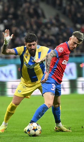 „Joci la batjocură!”    FOTO.  Tavi Popescu, criticat dur de patron după FCSB - Petrolul:   „N-ai voie să faci asta”  » De ce a fost scos la pauză