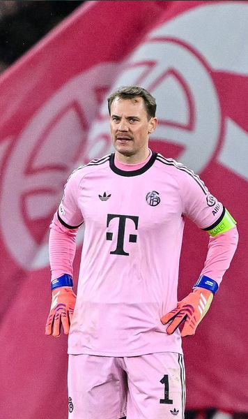 „Fă-ți bagajele, bătrâne!”     FOTO.  Fanii lui Bayern   n-au avut milă de Neuer  după greșelile colosale comise cu Arsenal » Reacția portarului