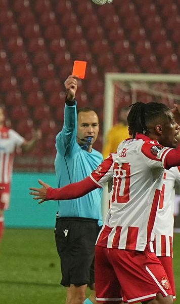 „Roșu” pe Marakana     FOTO.  Steaua Roșie Belgrad,   în inferioritate  din minutul 27 » Ce s-a întâmplat