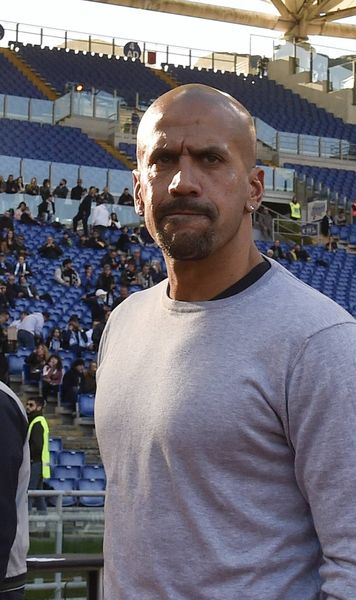 Veron, interzis 6 luni!     VIDEO.   Au refuzat să salute campioana și   au fost pedepsiți aspru!  Imaginile au făcut înconjurul lumii