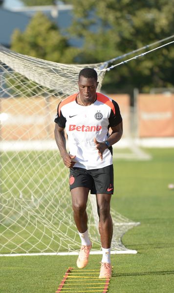 „Nu ne mai punem baza în el”   Patronul de la FCSB despre jucătorul cu 133 de meciuri în tricoul roș-albastru:   „E cam gata”