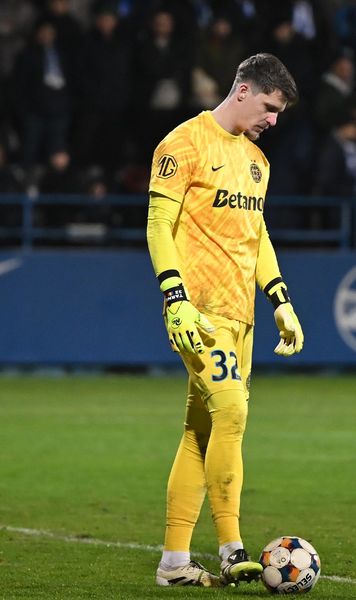 Soluție pentru Târnovanu  Portarul de la FCSB, sfătuit după erorile din acest sezon:   „Ar fi benefic pentru el”