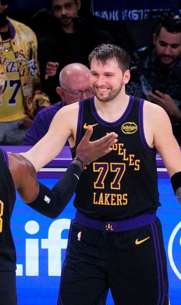 Doncic scrie istorie în NBA  Superstarul lui Los Angeles Lakers, lângă   Lebron James și Kobe Bryant,   după ultima performanță reușită