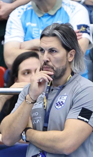 Adi Vasile, schimbare uimitoare de carieră  Antrenorul   va prezenta o emisiune-fenomen,  după ce a fost dat afară de la CSM București: „O să fie foarte intens”