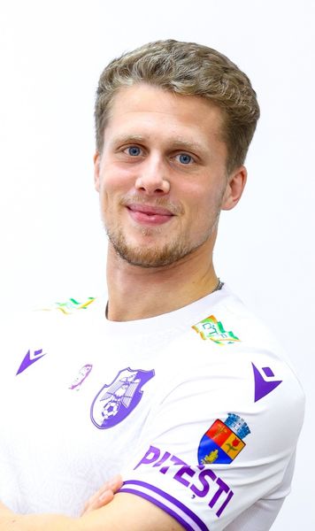 Surpriză în Superliga  FC Argeș a anunțat transferul unui   fost  jucător de la Rapid,  la câteva ore după victoria în fața giuleștenilor