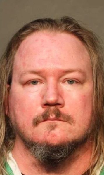 Antrenor acuzat de abuz sexual asupra minorilor  Federația ar fi ignorat plângerile gimnastelor:   „Cultura medaliilor mai presus de siguranța copiilor e încă vie”