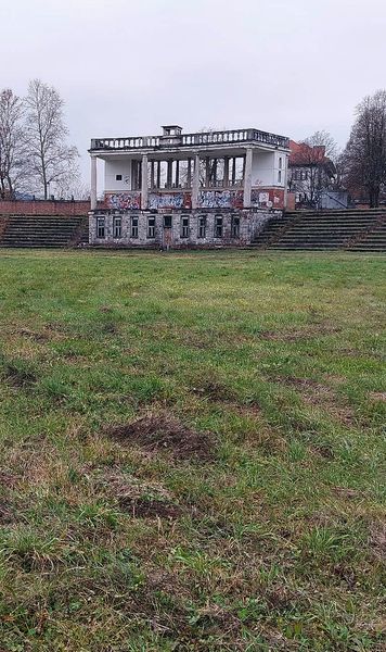 Rupeți blestemul Bezigrad!     Reportaj în inima coșmarului sloven.  Tricolorii vor să oprească seria ratărilor la Mondiale începută după eșecul de la Ljubljana, din 2001