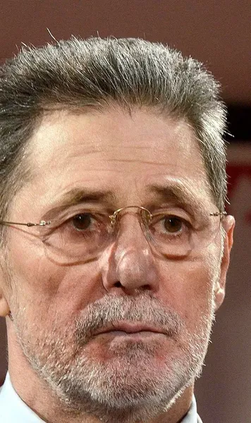 „Fii puternic, Cornele!”  Detalii despre   starea de sănătate a lui Dinu:  „Când îmi răspunde așa, parcă mi se sfâșie sufletul”