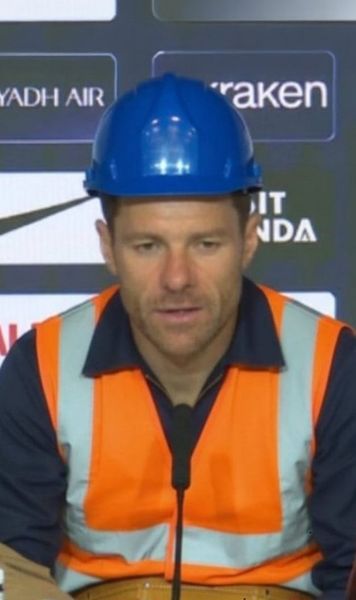 Fanii nu i-au cruțat pe „galactici”  Cele mai amuzante meme-uri după ce   Real Madrid  a fost învinsă de echipa lui Ionuț Radu