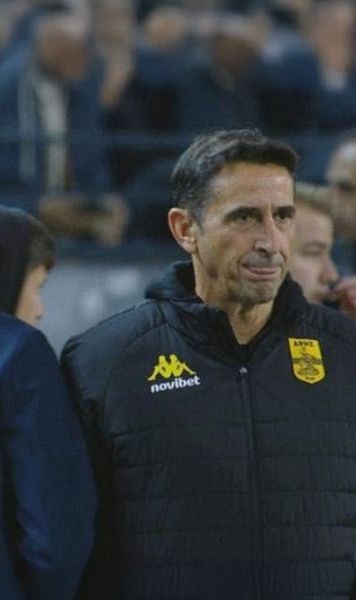 A intrat cu umărul în Lucescu!  Momente de tensiune între antrenorii lui PAOK și Aris după derby.   De ce sunt în conflict de 7 ani!