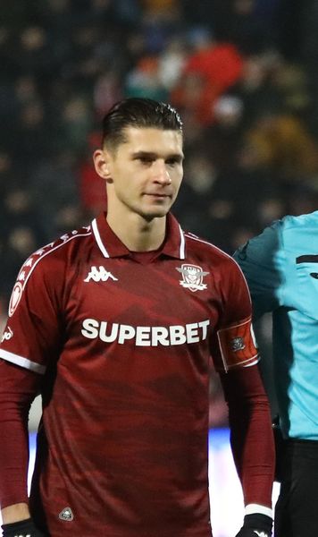 „Nu merge cu capul în pământ!”   Starul lui Rapid, criticat după   ratarea  din meciul cu FC Botoșani: „Cu șiretul nu o pune oricine unde vrea”