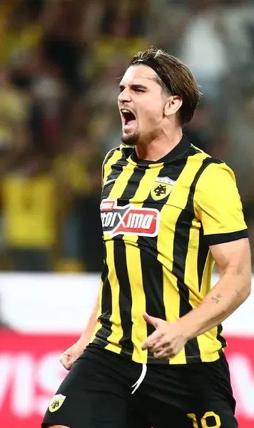  Gol spectaculos în Conference    Răzvan Marin  a contribuit la victoria lui AEK printr-o execuție impresionantă din lovitură liberă