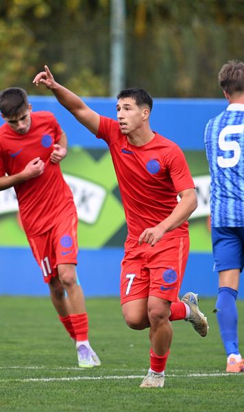 „Vine la prima echipă”  Juniorul care l-a impresionat pe patronul de la FCSB:   „Face fentă ca Hagi”  + Laude pentru Mihai Toma
