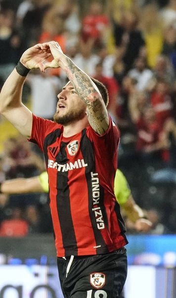 Gafă incredibilă în Cupa Turciei    VIDEO:    Deian Sorescu  a marcat pentru Gaziantep după o eroare colosală a portarului advers