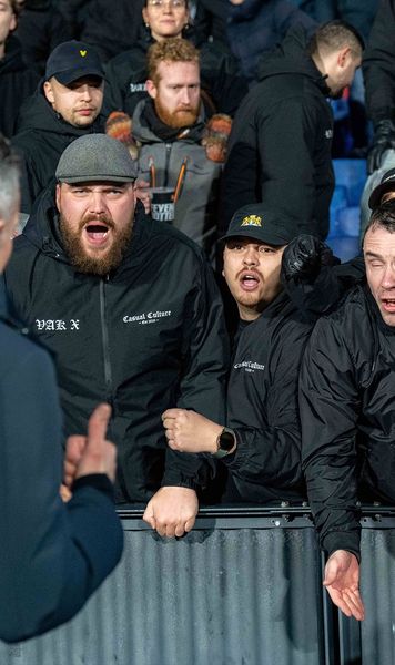 Prăbușire după FCSB  Feyenoord, eliminată și din Cupa Olandei. Ultrașii,   clipe de furie în fața lui Van Persie: „Dispari!”