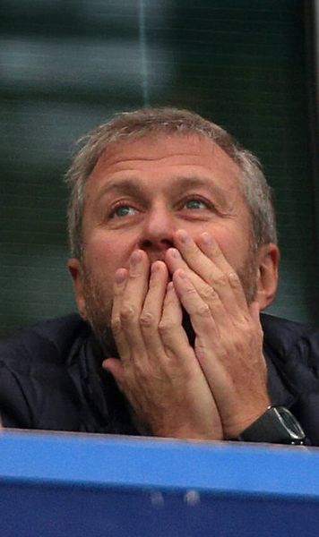 „Ceasul ticăie”  Premierul britanic îl avertizează pe   Abramovich să dea Ucrainei miliardele  pentru vânzarea lui Chelsea