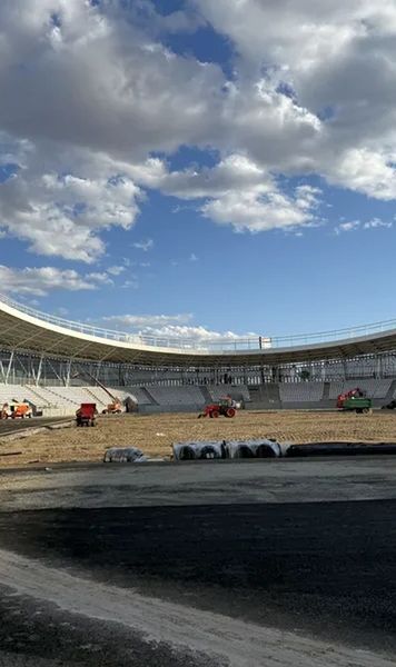 Gafă la prezentare    VIDEO.   Ce a scris președintele Consiliului Județean despre noul pas făcut la arena inutilă de   85 de milioane de euro