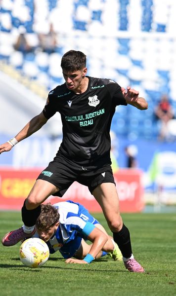 Dinamo, țintă din Liga 2    Golgheterul din B  a ajuns din nou pe radarul „câinilor”