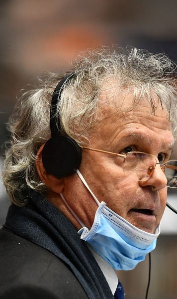 Ilie Dobre, operat de urgență   Comentatorul sportiv a suferit un   preinfarct  » Detalii despre starea sa de sănătate