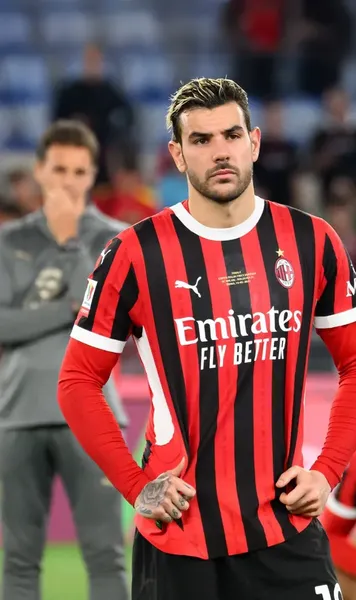  „Dacă rămâi, te scoatem din echipă!”   Dezvăluirile incredibile ale lui   Theo Hernandez  din perioada AC Milan: „În sfârșit am ocazia să vorbesc”