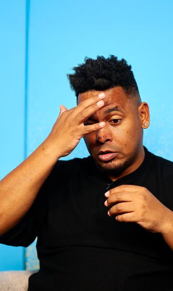 Episod șocant de rasism la Mediaș  Dezvăluirile brazilianului care a fermecat România: „Asta mi-a spus șoferul când am urcat   în taxi cu copilul.   Am zis «Poftim?!»”