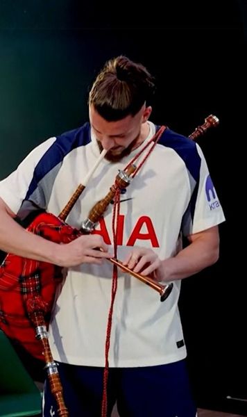 Imagini de colecție    VIDEO.  Cum a apărut   Drăgușin  la Tottenham: „Când îl vezi pe Radu așa, te opreşti şi asculţi”