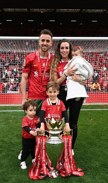 Gest emoționant pe Anfield  Moment special pentru   Diogo Jota  înainte de Liverpool - Wolves: „Sper că le va aduce puțină alinare”