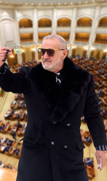 Gigi Becali, pe „mute” în Parlament  Statistica finalului de an: de ce tace   deputatul Becali,  cel mai vorbăreț om din fotbal