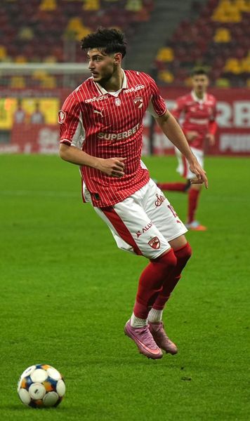 „Fotbalul nu e chiar așa ușor”  Adrian Mazilu știe   ce i-a lipsit pentru a se impune la Vitesse  + Ce l-a convins să semneze cu Dinamo