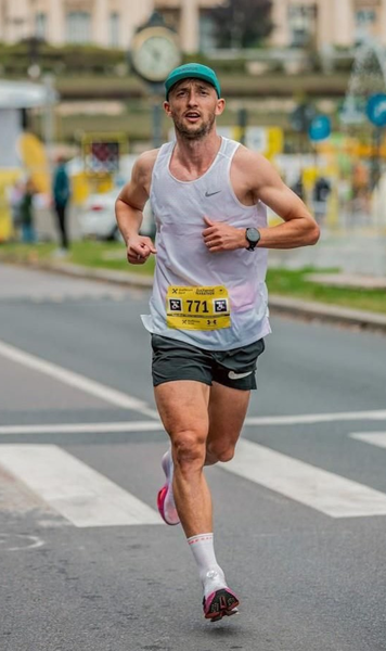 „E dureros fizic și emoțional”  A câștigat 4 titluri în România, iar după retragere   are un nou obiectiv:  „O fac să văd care mi-e limita”