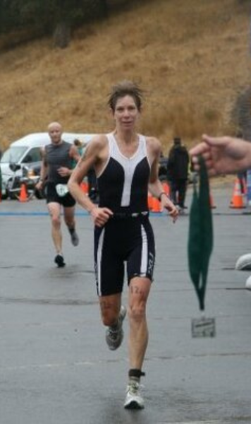 Final tragic  Trupul triatlonistei Erica Fox,   dispărută după atacul unui rechin,  a fost găsit după o săptămână de căutări