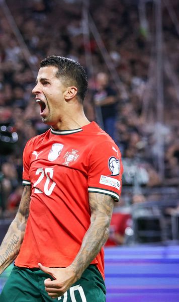 Înapoi pe San Siro?     Interul lui Chivu  e favorit în lupta cu Barcelona, pentru transferul începutului de an